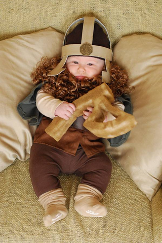 Illustration for article titled The Geekiest Baby Halloween Costumes from All Over the Internet!
